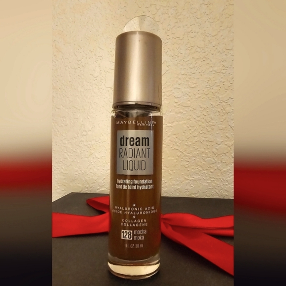 💥DISCONTINUED Maybelline Dream Radiant Liquid Foundation - Mocha